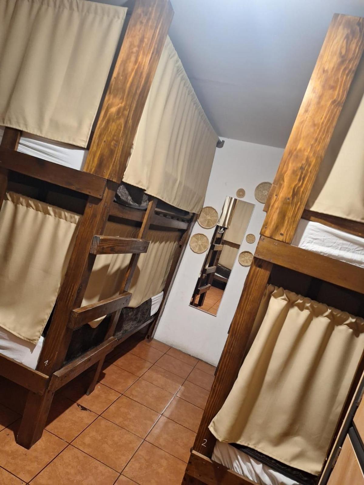 Hotel La Xinca Antigua Bagian luar foto